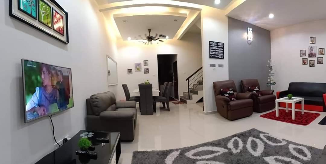 Amanda Homestay Dungun 1 ภายนอก รูปภาพ